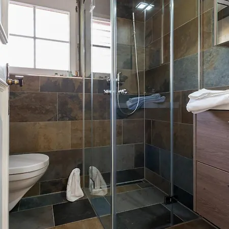 Montela & - Casa Antares Apartamento