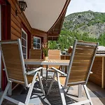 Montela & - Casa Antares * Saas-Grund