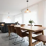 Montela & - Casa Antares Apartmán